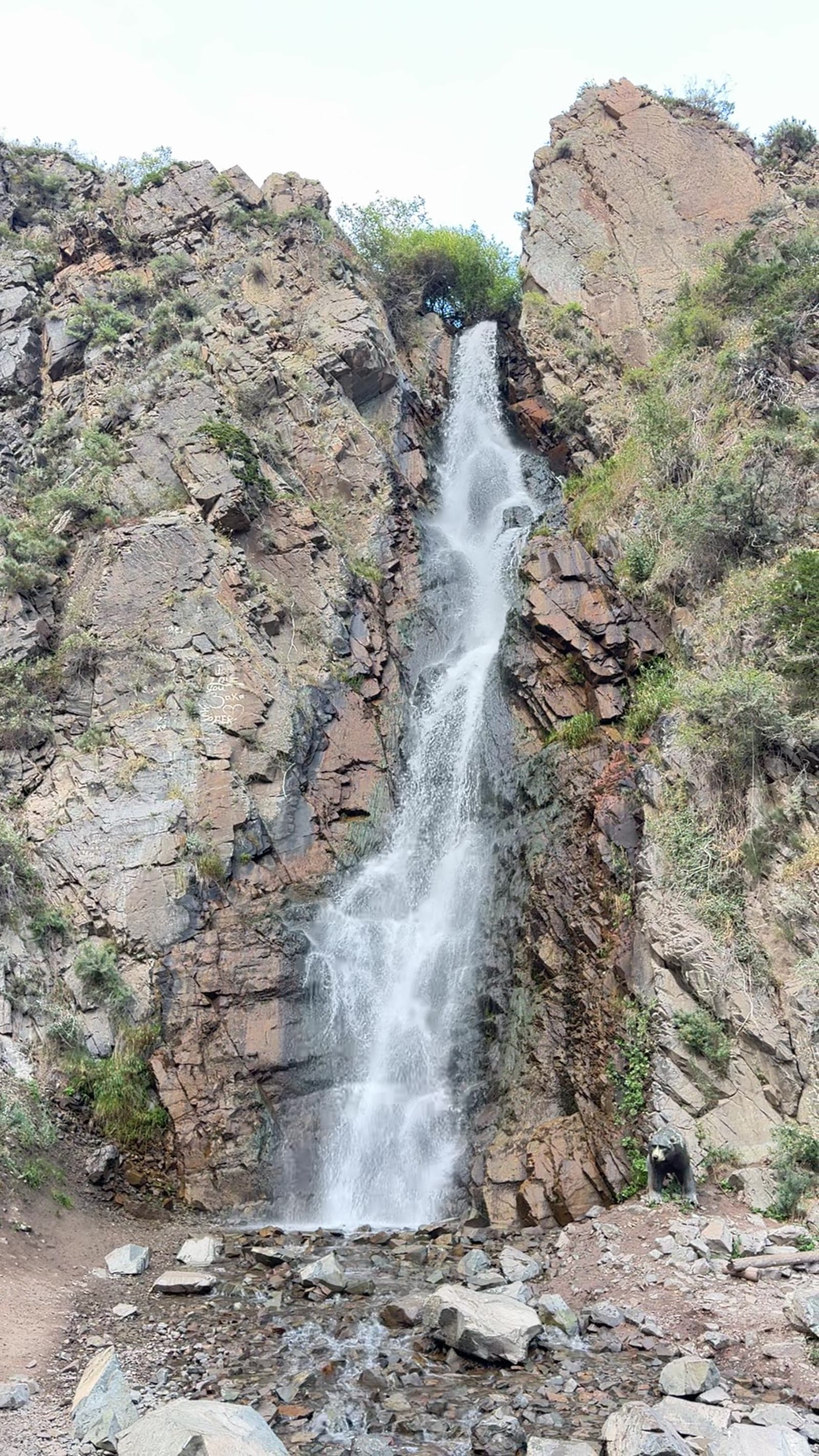 Turgen gorge and the Bear waterfall